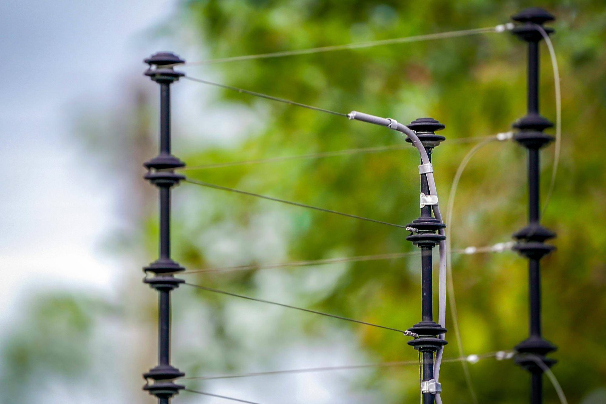 Drut odgromowy rodzaje i zastosowanie w instalacjach piorunochronnych