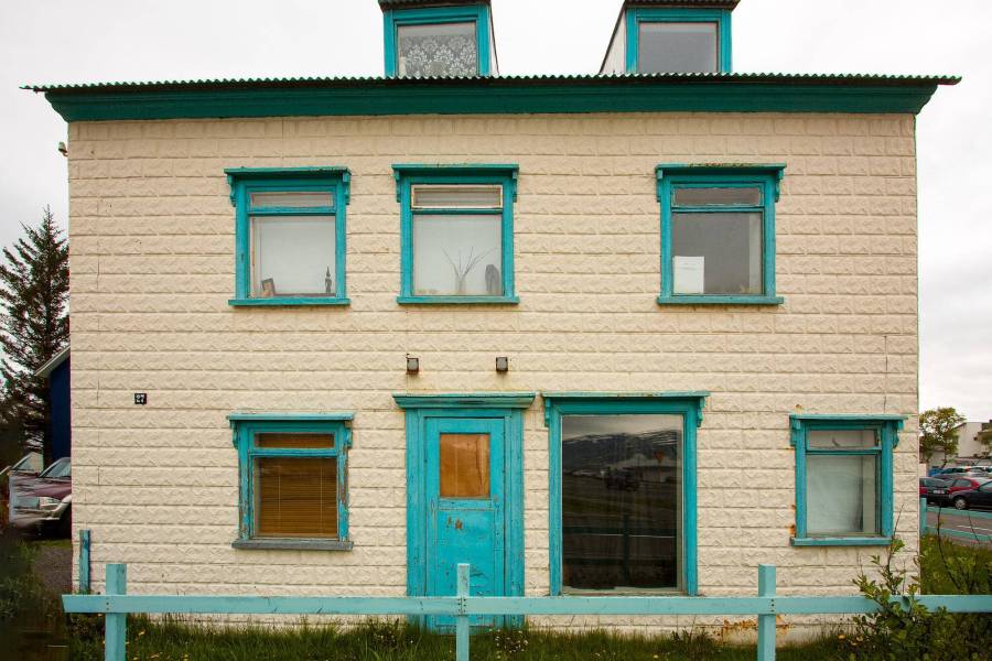 Jak szybko i łatwo odświeżyć elewację domu?
